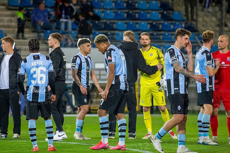 Football 3rd division, 2024/25 season, matchday 32: Waldhof Mannheim vs SpVgg Unterhaching***The SV Waldhof team dejected after the final whistle