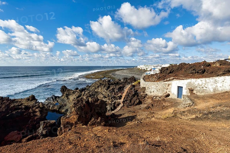 Fishing village on the rocky west coast, black lava coast, coastline, Cumulus, El Golfo, Yaiza, Lanzarote, Spain, Europe
