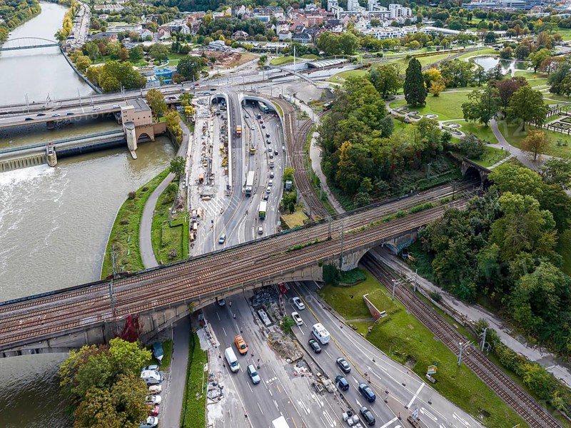 Leuzeknoten, construction site for the reorganisation of the traffic junction, federal highway B10 and B14. Aerial view with Rosensteinpark, railway tracks and Neckar. Stuttgart, Baden-Württemberg, Germany, Europe