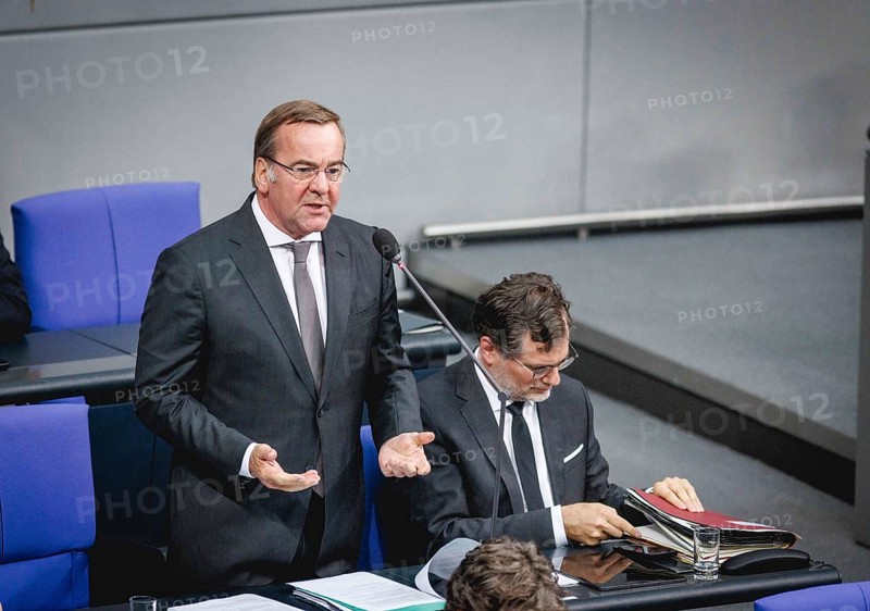 Boris Pistorius, Federal Minister of Defence, during government questioning in the Bundestag in Berlin, 05.06.2024