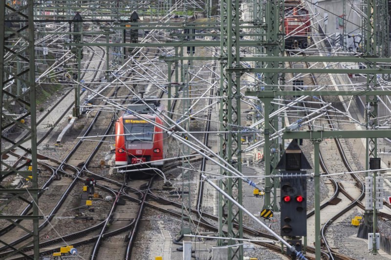 New Untertürkheim railway sidings. The track network is being reorganised as part of Stuttgart 21. Among other things, 33 sidings for trains are being built. Tracks, signalling systems, critical infrastructure. Stuttgart, Baden-Württemberg, Germany, Europe