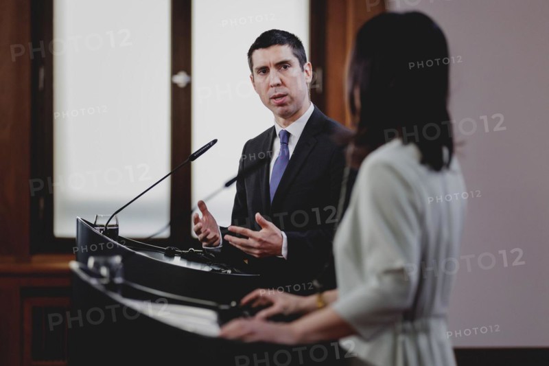 (R-L) Annalena Bärbock (Alliance 90/The Greens), Federal Foreign Minister, and Mihai Popsoi, Foreign Minister of Moldova, at a press conference after a meeting in Berlin, 9 April 2024 / Photographed on behalf of the Federal Foreign Office