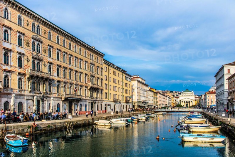 Palazzo Gopcevich, trading and residential houses of old families on the Grand Canal in the heart of Borgo Teresiano, Trieste, harbour town on the Adriatic, Friuli, Italy, Trieste, Friuli, Italy, Europe