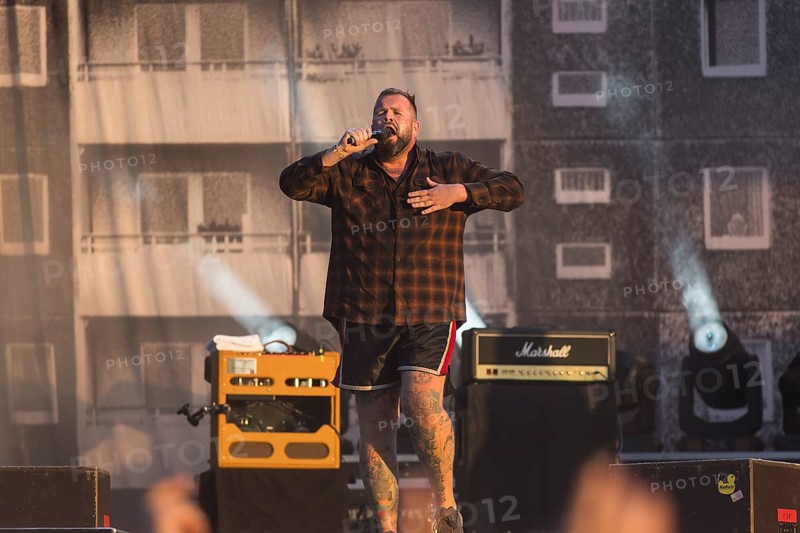 Monchi (Jan Gorkow), singer of Feine Sahne Fischfilet at the Highfield Festival on Saturday, Störmthaler See, 17.08.2024
