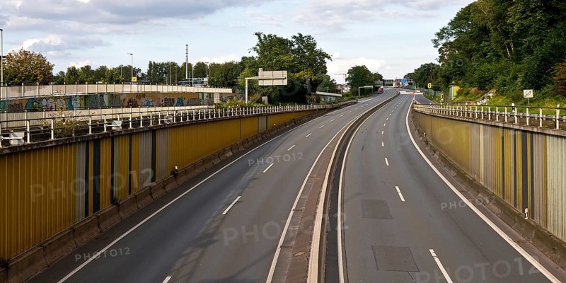 Empty A 40 motorway, full closure due to construction work until November 2024, Bochum, North Rhine-Westphalia, Germany, Europe