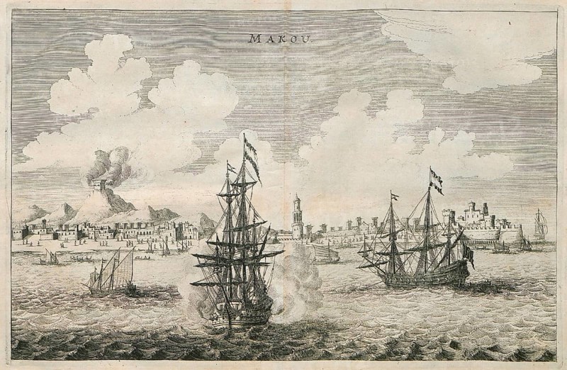 The harbour of Macau, Merchant ships, 17th century, Historical, digitally restored reproduction from a 19th century original, Record date not stated