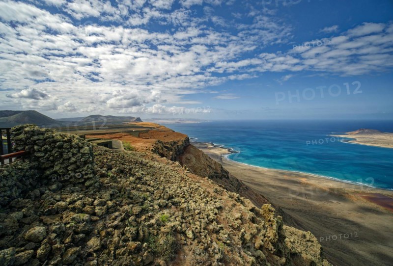 View from the Mirador del Río viewpoint designed by artist César Manrique, Lanzarote, Canary Islands, Canary Islands, Spain, Europe