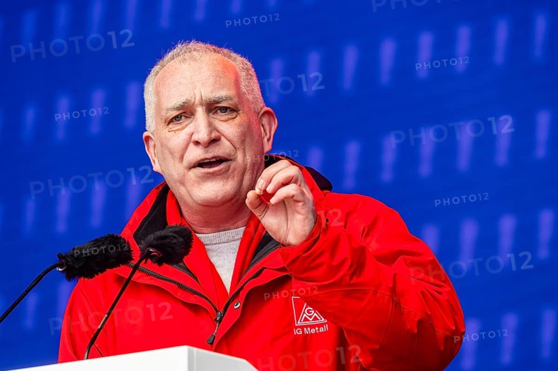 Jürgen Kerner, Second Chairman of IG Metall. IG Metall action day in Stuttgart. Metalworkers fight for the future of industrial jobs. Their demands: Employers should stop cutting jobs and refrain from site closures and relocations. The union is expecting 25, 000 participants. Stuttgart, Baden-Württemberg, Germany, Europe