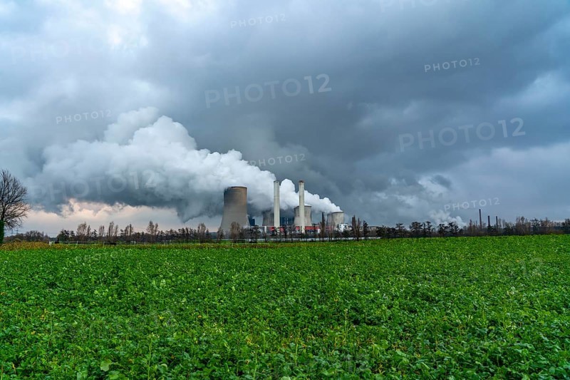 Lignite-fired power plant, RWE Power AG Niederaußem power plant, near Bergheim, North Rhine-Westphalia, North Rhine-Westphalia, Germany, Europe