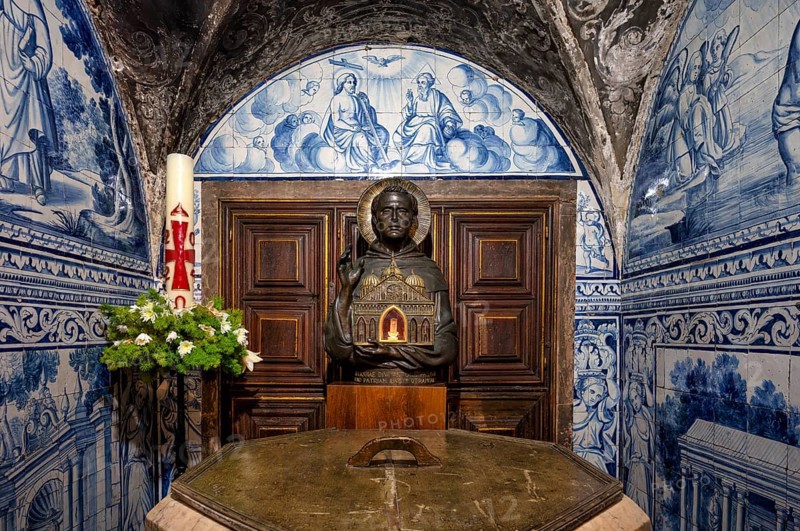 Interior, Azulejos, Tiles, Tile decoration, Baptistery, Baptistery, Lisbon Cathedral, Sé Patriarcal de Lisboa or Igreja de Santa Maria Maior, Lisbon, Portugal, Europe