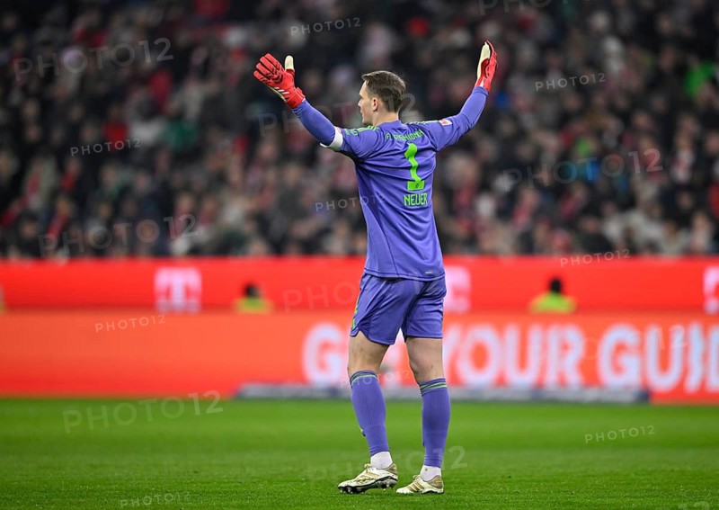 Goalkeeper Manuel Neuer FC Bayern Munich FCB (01) Gesture Gesture Allianz Arena, Munich, Bavaria, Germany, Europe