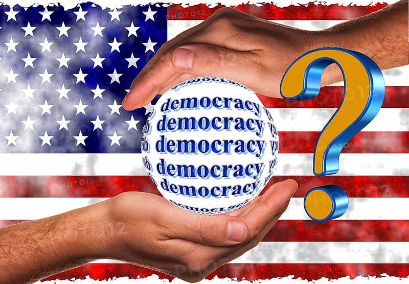Symbolic image, democracy versus autocracy, US democracy in danger, EU and Germany under political pressure, industry, Donald Trump, tariff threats, Elon Musk, Mark Zuckerberg, social networks, fake news, rights broken, hate, hate speech, DSG Digital Services Act, re-election, USA, politics, announcements, vendetta, wanted dictator, Republicans, US electoral system, global danger, lies, 2nd term, global burden, Ukrainian war, storming White House, North America