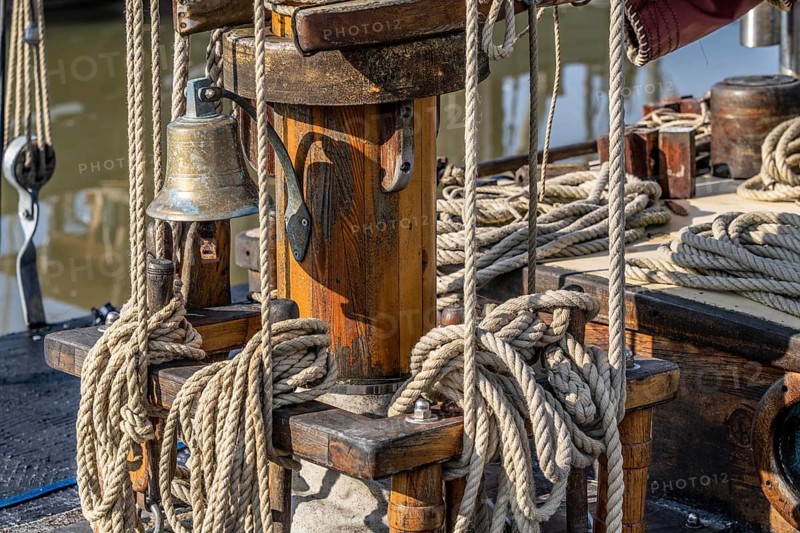 Sailboat, rigging, ropes, ropes, ropes, knots, wooden boat, sailor's knots, order, disorder, maritime, in Bremerhaven Bremen, Germany, Europe