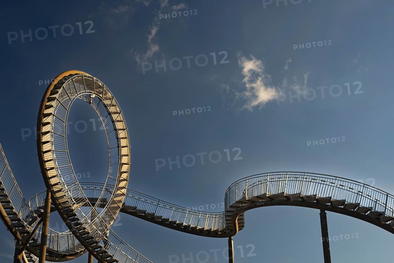 Landmark Tiger & Turtle Magic Mountain by Heike Mutter and Ulrich Genth, walk-in sculpture in the form of a rollercoaster, on the Heinrich-Hildebrand-Höhe spoil tip, Angerpark, Duisburg, North Rhine-Westphalia, Germany, Europe