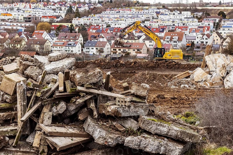 Construction work for a new development area for 460 flats in the new Böckinger Strasse neighbourhood in the Zuffenhausen-Rot district. Sealing of almost six hectares of farmland. Symbolic photo. The buildings are projects of the International Building Exhibition IBA27 in Stuttgart. Stuttgart, Baden-Württemberg, Germany, Europe