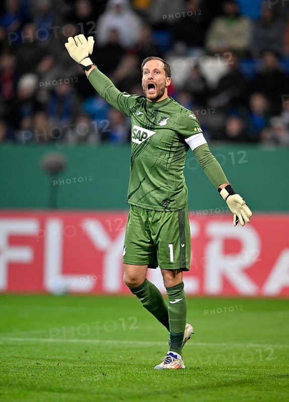Goalkeeper Oliver Baumann TSG 1899 Hoffenheim (01) Gesture Gesture shouts, screams, DFB Cup, PreZero Arena, Sinsheim, Baden-Württemberg, Germany, Europe