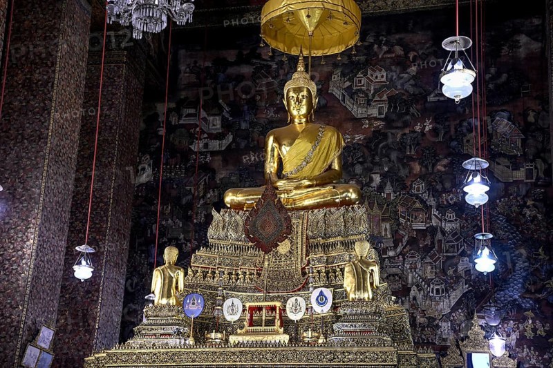 Golden Buddha in Wat Pho, Temple of the Reclining Buddha, Bangkok, Thailand, Asia