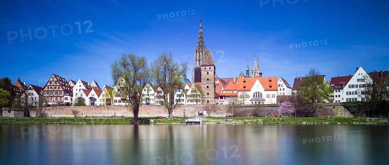 Panorama over the Danube to Ulm with Ulm Minster and Metzgerturm, Baden-Württemberg, Germany, Europe