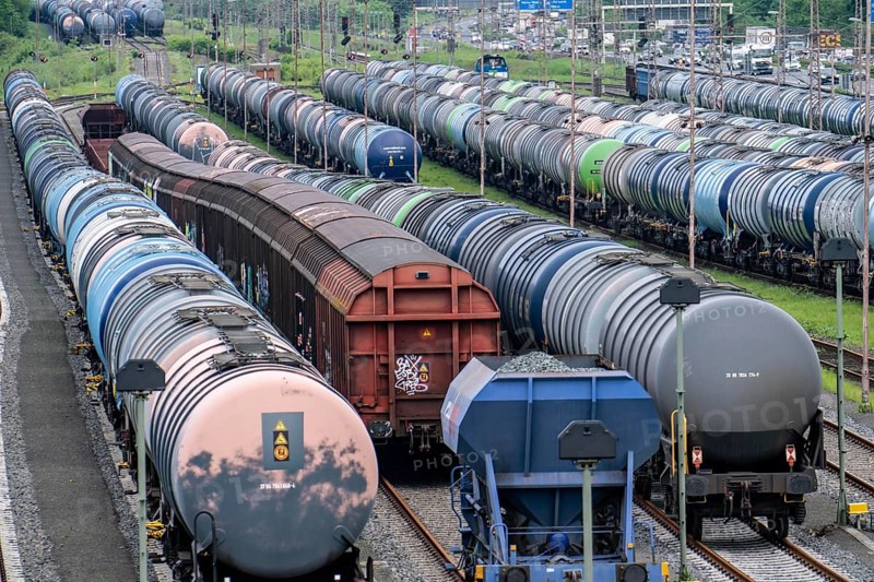 Gelsenkirchen Bismarck marshalling yard, goods trains are assembled and shunted here, tank wagons for transporting chemicals and mineral oil products, North Rhine-Westphalia, Germany, Europe