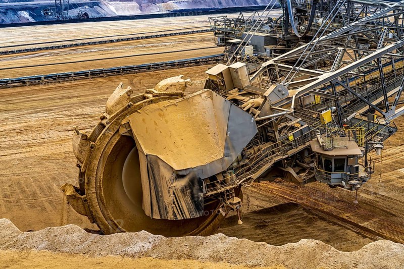 Opencast lignite mine Garzweiler 2, bucket wheel excavator 261 excavating the surface, at the rest of the hamlet Lützerath, bucket diameter is 17 metres, Erkelenz, North Rhine-Westphalia, Germany, Europe