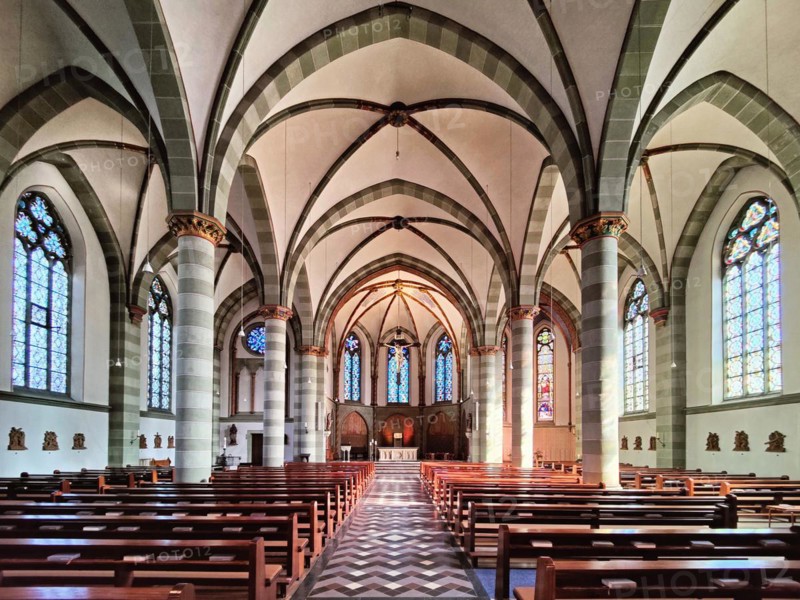St. Lambertus Church, interior view, historic upper town, Mettmann, Bergisches Land, North Rhine-Westphalia, Germany, Europe