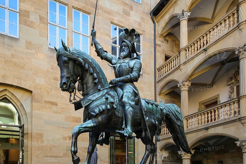 Equestrian statue of Count Eberhard im Bart, Eberhard I, Duke, bronze statue, public art, large sculpture, horse, sword, armour, Altes Schloss Stuttgart, former moated castle, princely residence, 14th century seat of the Counts of Württemberg, court chamber, today Renaissance castle, architect Aberlin Tretsch, Württemberg State Museum, historical building, architecture, castle courtyard arcades, state capital, Stuttgart, Baden-Württemberg, Germany, Europe