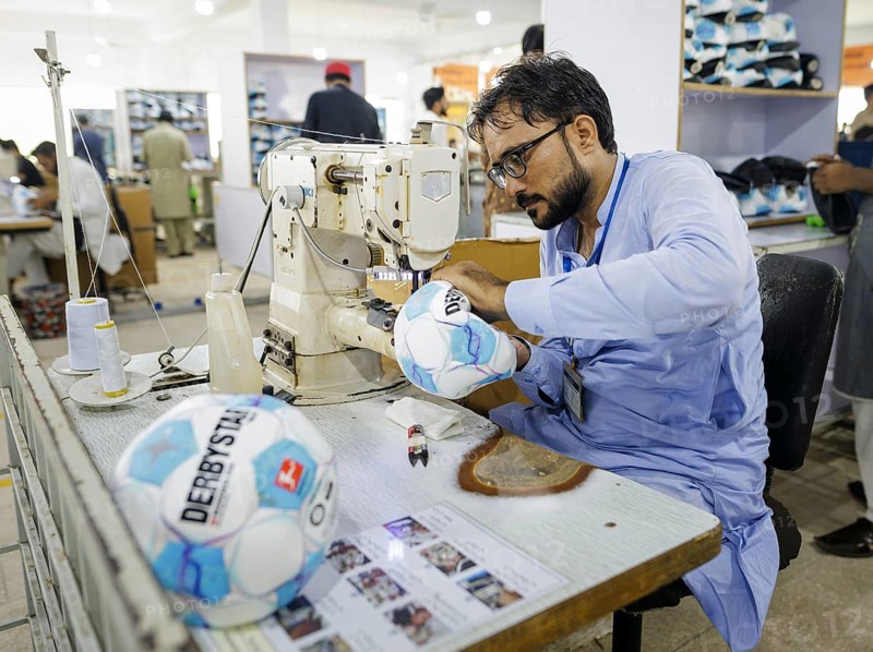 Anwar Khawaja Industries PVT. LTD produces footballs for the Bundesliga, among others. Sialkot, 23.08.2024. Photographed on behalf of the Federal Ministry for Economic Cooperation and Development