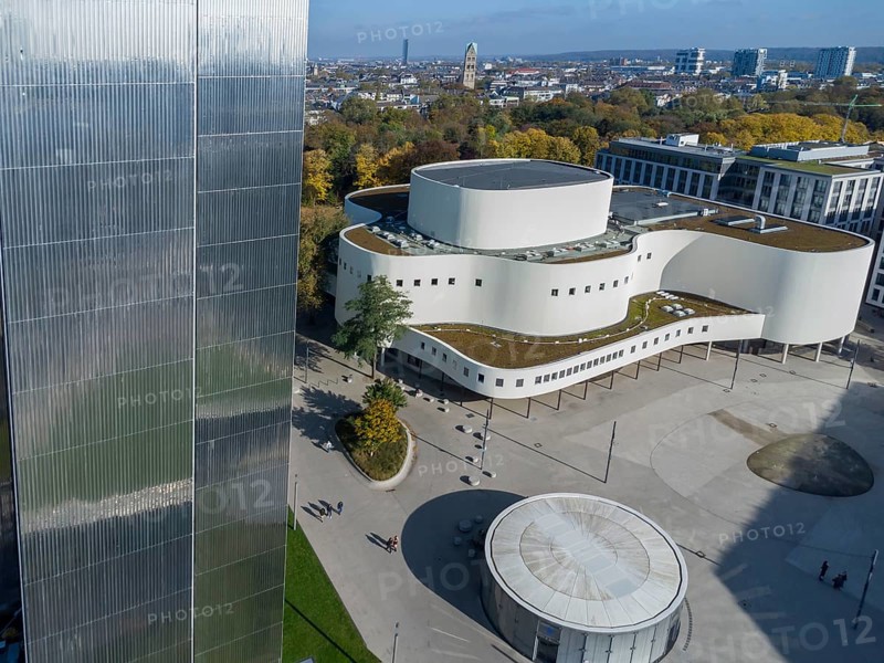Gustaf-Gründgens-Platz mit Schauspielhaus, Drohnenaufnahme, Dreischeibenhaus, Düsseldorf, NRW, Deutschland