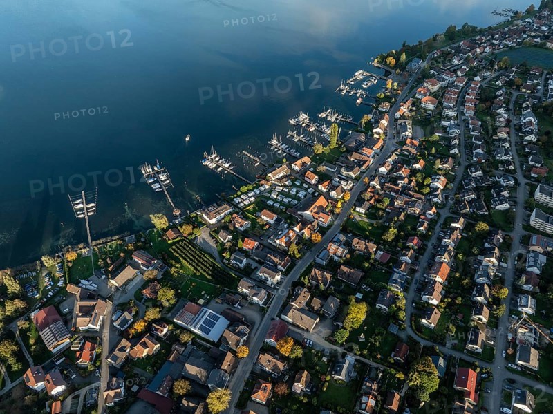 Aerial view, top down view of the village Bodman on the shore of the Überlinger See the northwestern part of the Lake Constance, Bodman-Ludwigshafen, Landkreis Konstanz, Baden-Württemberg, Germany, Europe