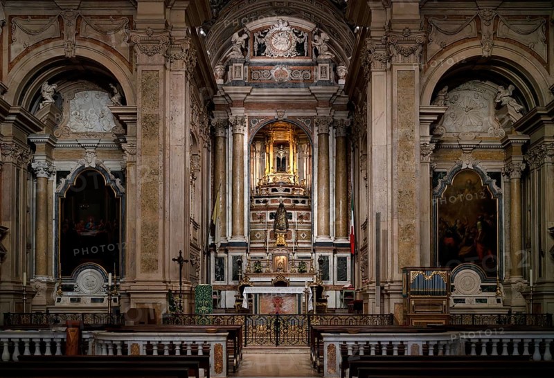 Interior view, chancel, Loreto Church, Igreja do Loreto, Lisbon, Portugal, Europe