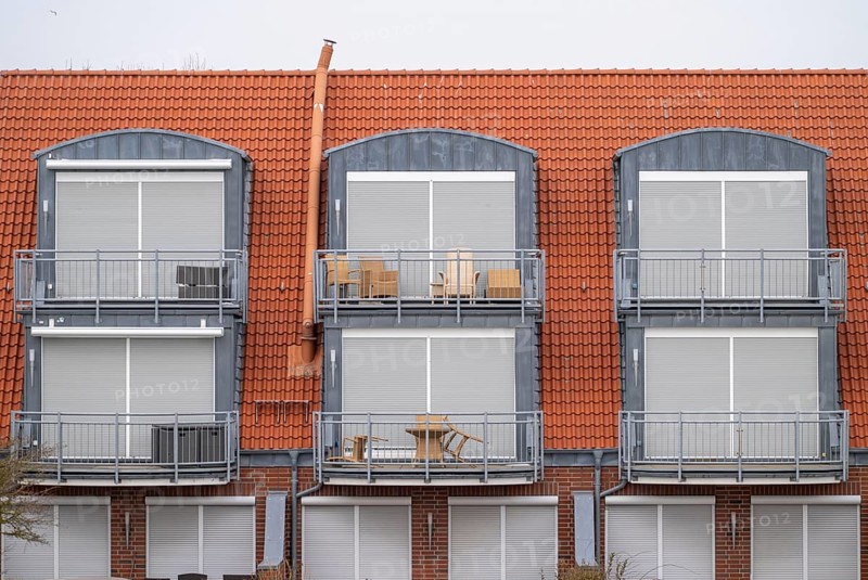 The East Frisian North Sea island of Juist in winter, holiday flats, empty, low season, Lower Saxony, Germany, Europe