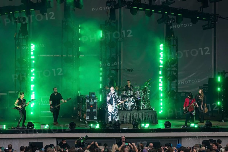 Billy Corgan (singer), Jimmy Chamberlin (drummer) and James Iha (guitarist) from The Smashing Pumpkins live on The World is a Vampire Tour at the Parkbühne Wuhlheide in Berlin on 22/06/2024