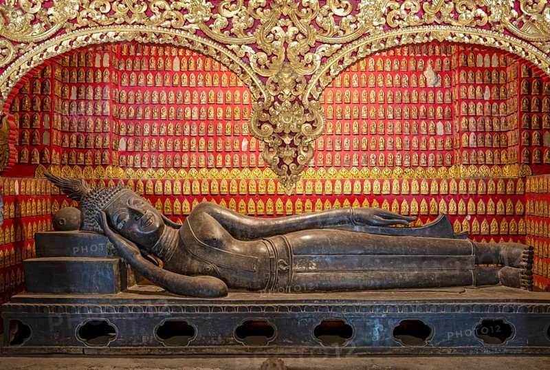 Reclining Buddha at Wat Xieng Thong, Luang Prabang, Laos, Asia