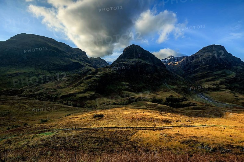 Mountain landscape, cloudy mood, autumn, Three Sisters, Glencoe, Scottish Highlands, Scotland, Great Britain