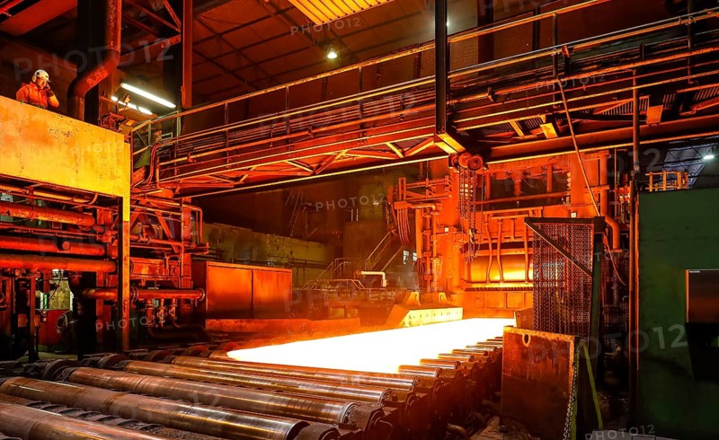 ThyssenKrupp Steel, steel production in the Duisburg-Hüttenheim heavy plate plant, Duisburg, Ruhr area, North Rhine-Westphalia, Germany, Europe