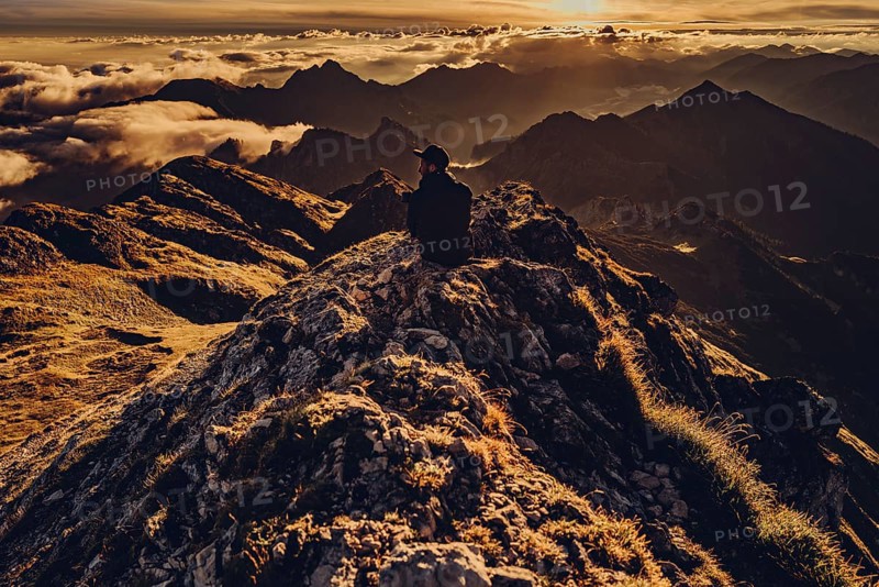 Sunrise hike on the Hochplatte in the Ammergau Alps, Ammergebirge in the Allgäu, Bavaria, Germany, Europe