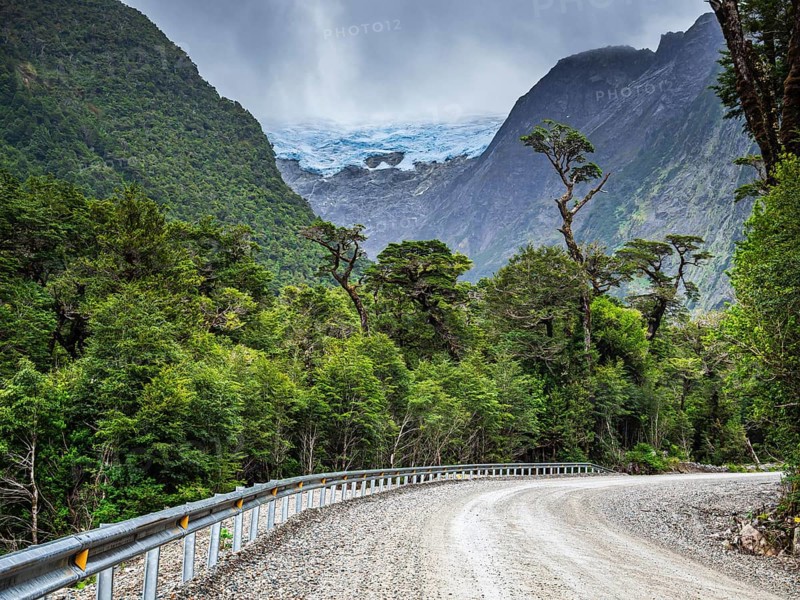 Road Carretera Austral south of Puyuhuapi, glacier above rain forest, Patagonia, Chile, South America