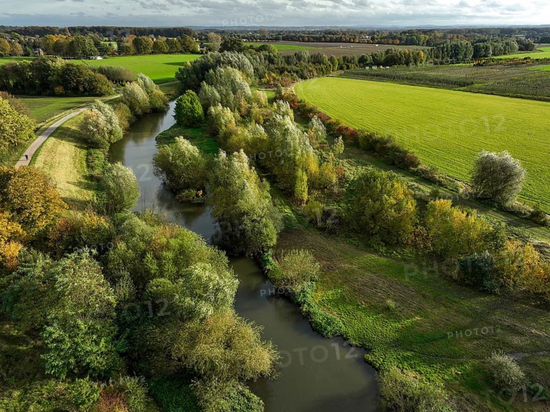 Bergkamen, Ruhr area, North Rhine-Westphalia, Germany, autumn landscape on the Seseke. The renaturalised Seseke, a tributary of the Lippe, has been transformed into a near-natural watercourse, flood protection and biodiversity through newly designed floodplains. Following the construction of a parallel sewer, the Seseke is now free of wastewater, having previously been an open, above-ground wastewater sewer, combined sewer with surface water and wastewater. Theme photo: EU Nature Conservation Act. The EU Nature Conservation Act obliges member states to implement measures to restore nature on at least 20 per cent of the EU's land and sea areas by 2030, Europe