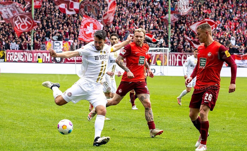 20.04.2024, Football 2nd Bundesliga, Season 2023/24, Matchday 30: 1 FC Kaiserslautern vs SV Wehen Wiesbaden (1:1)