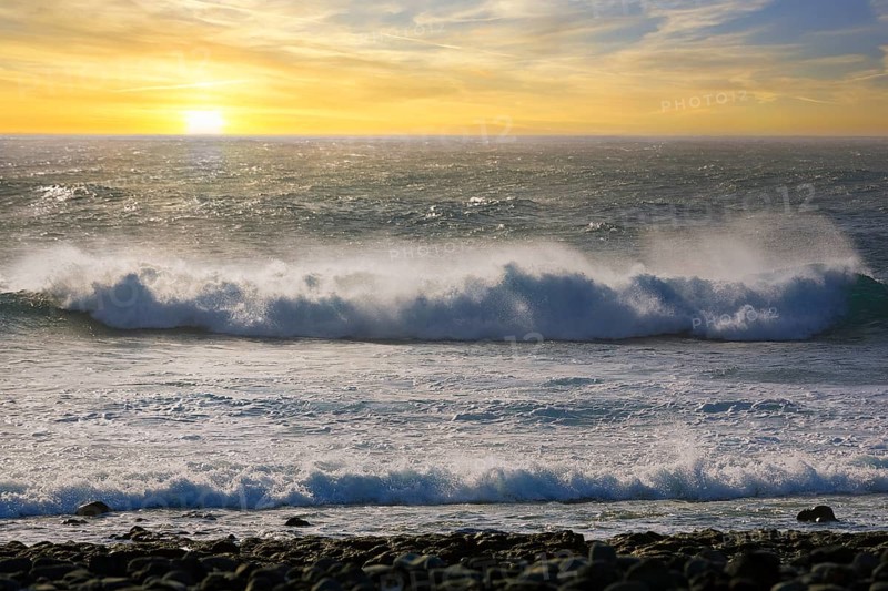 Surf on the west coast, black lava coast, coastline, sunset, El Golfo, Yaiza, Lanzarote, Spain, Europe