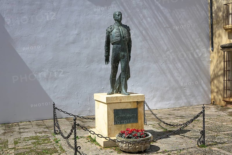 Bronze statue of the bullfighter Antonio Ordonez, Torero, Ronda, Malaga, Spain, Europe