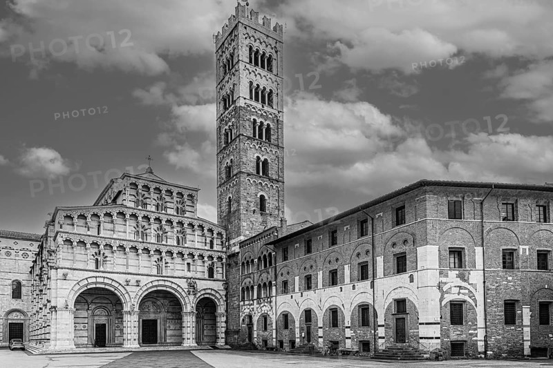 The Cathedral of San Martino, historic city centre, black and white photo, Lucca, Tuscany, Italy, Europe