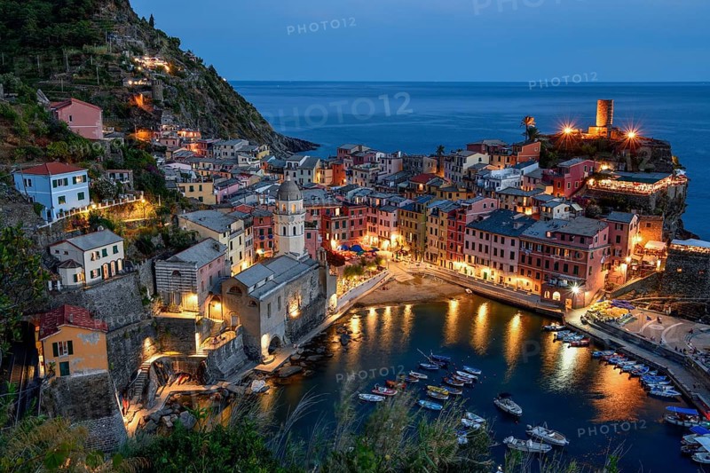 Vernazza fishing village, blue hour, Cinque Terre, La Spezia province, Liguria, Italy, Europe