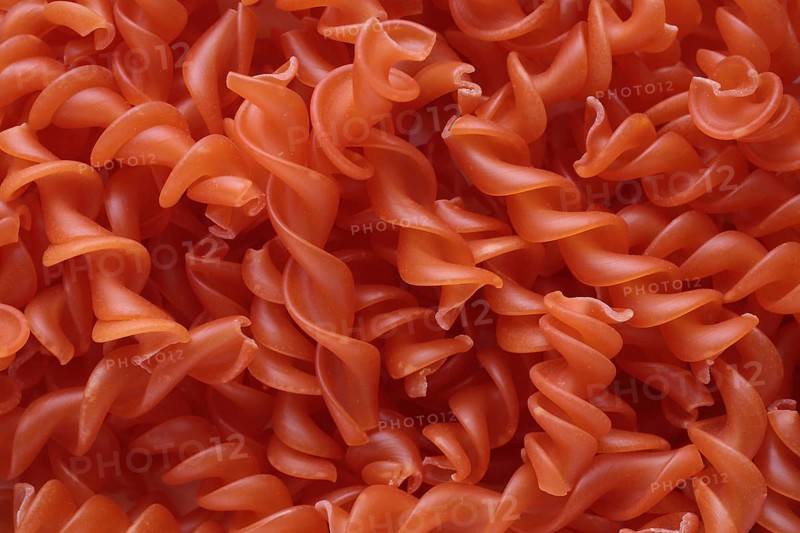 Lentil noodles, noodles made from the flour of red lentils
