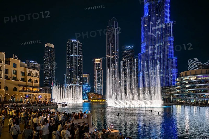 Fountain Dubai Fountain, water show at night, Dubai, United Arab Emirates, Asia