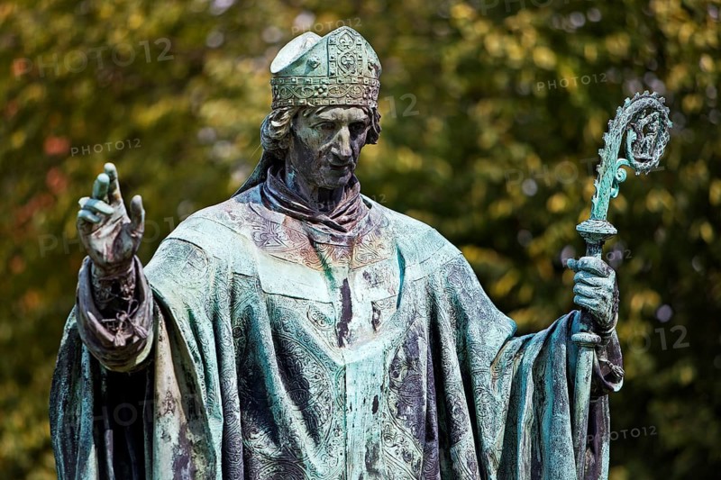 Bernward of Hildesheim, statue by Ferdinand Hartzer in the cathedral courtyard in Hildesheim, Lower Saxony, Germany, Europe