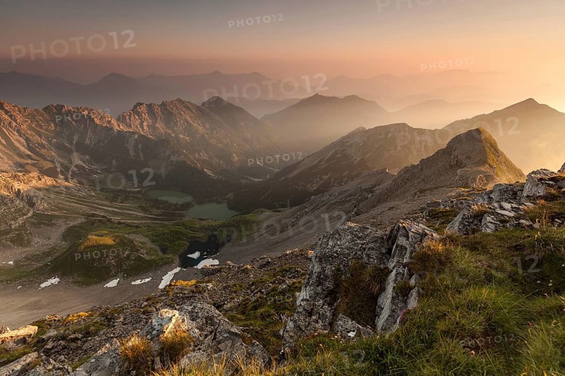 Sunrise on the Soiernspitze with a view of the Soiernsee lakes