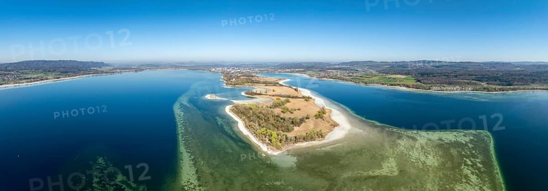 Aerial view, panorama of the Mettnau peninsula at low tide with shallows, danger to shipping traffic, Markelfinger Winkel on the right, Lake Zell on the left, Radolfzell on Lake Constance, district of Constance, Baden-Württemberg, Germany, Europe