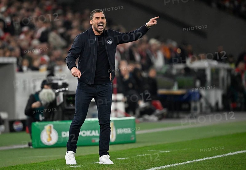 Coach Coach Zsolt Löw RasenBallsport RB Leipzig RBL Gesture Gesture TV camera Semi-final, DFB Cup, MHPArena, MHP Arena Stuttgart, Baden-Württemberg, Germany, Europe