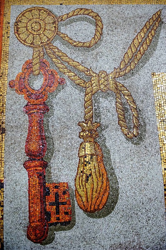Mosaic of with key of Saint Peter key mosaic in dome of St Peter's Basilica, Vatican City, Vatican, Rome, Italy, Europe